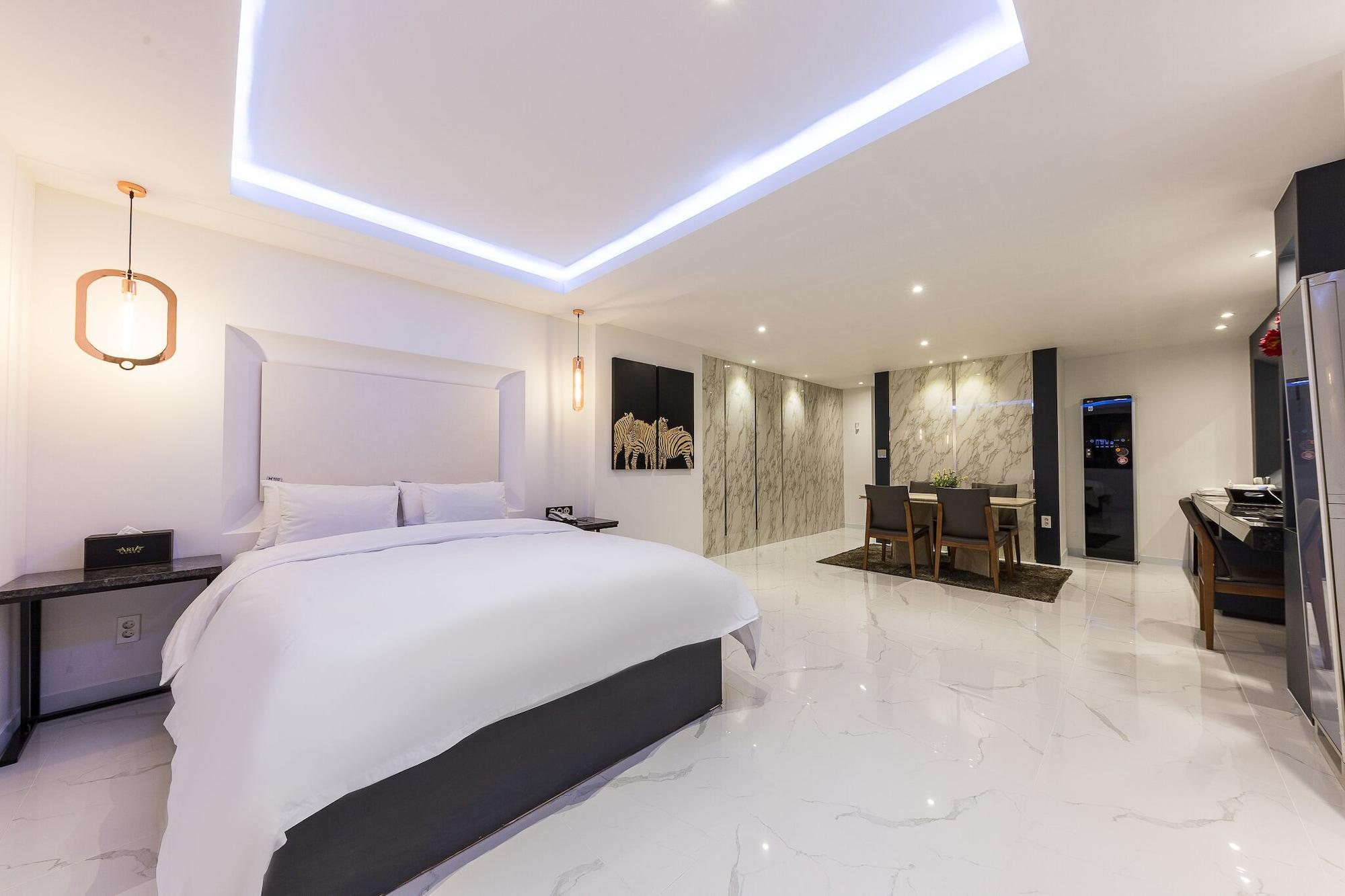 Seosan Aria Hotel Bagian luar foto