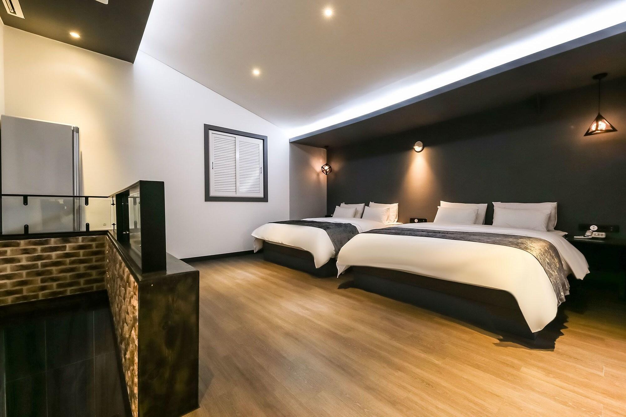 Seosan Aria Hotel Bagian luar foto