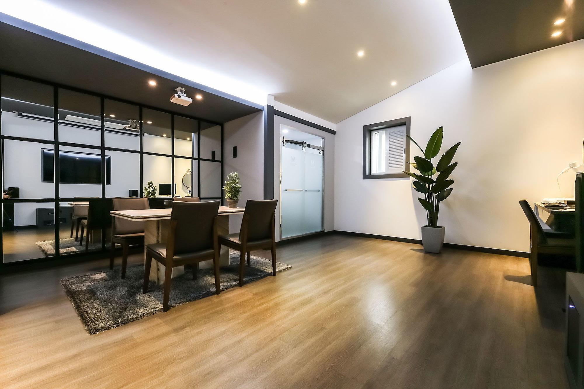 Seosan Aria Hotel Bagian luar foto