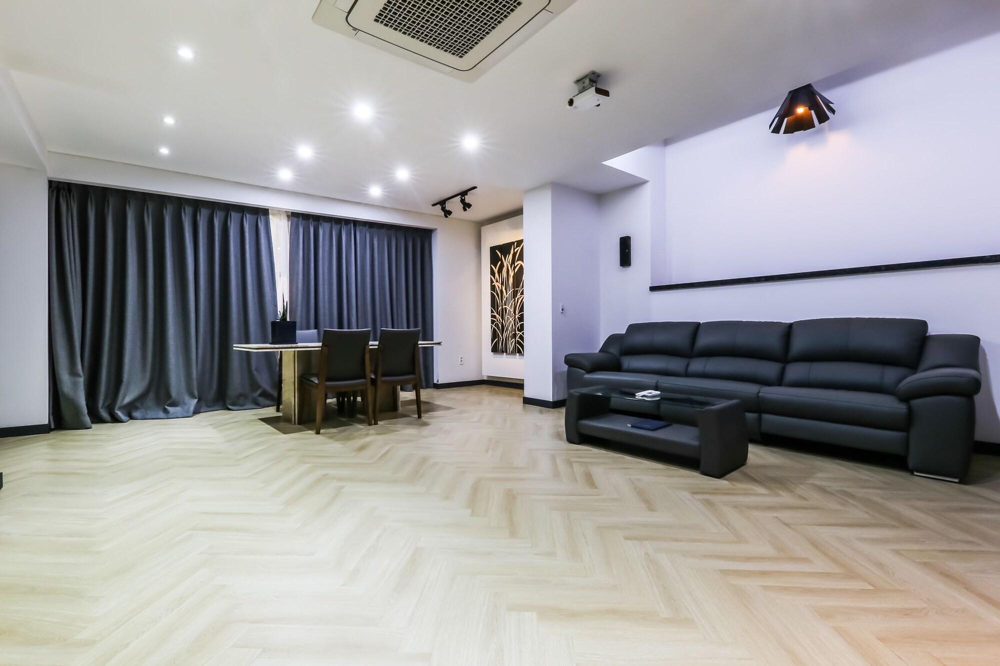 Seosan Aria Hotel Bagian luar foto