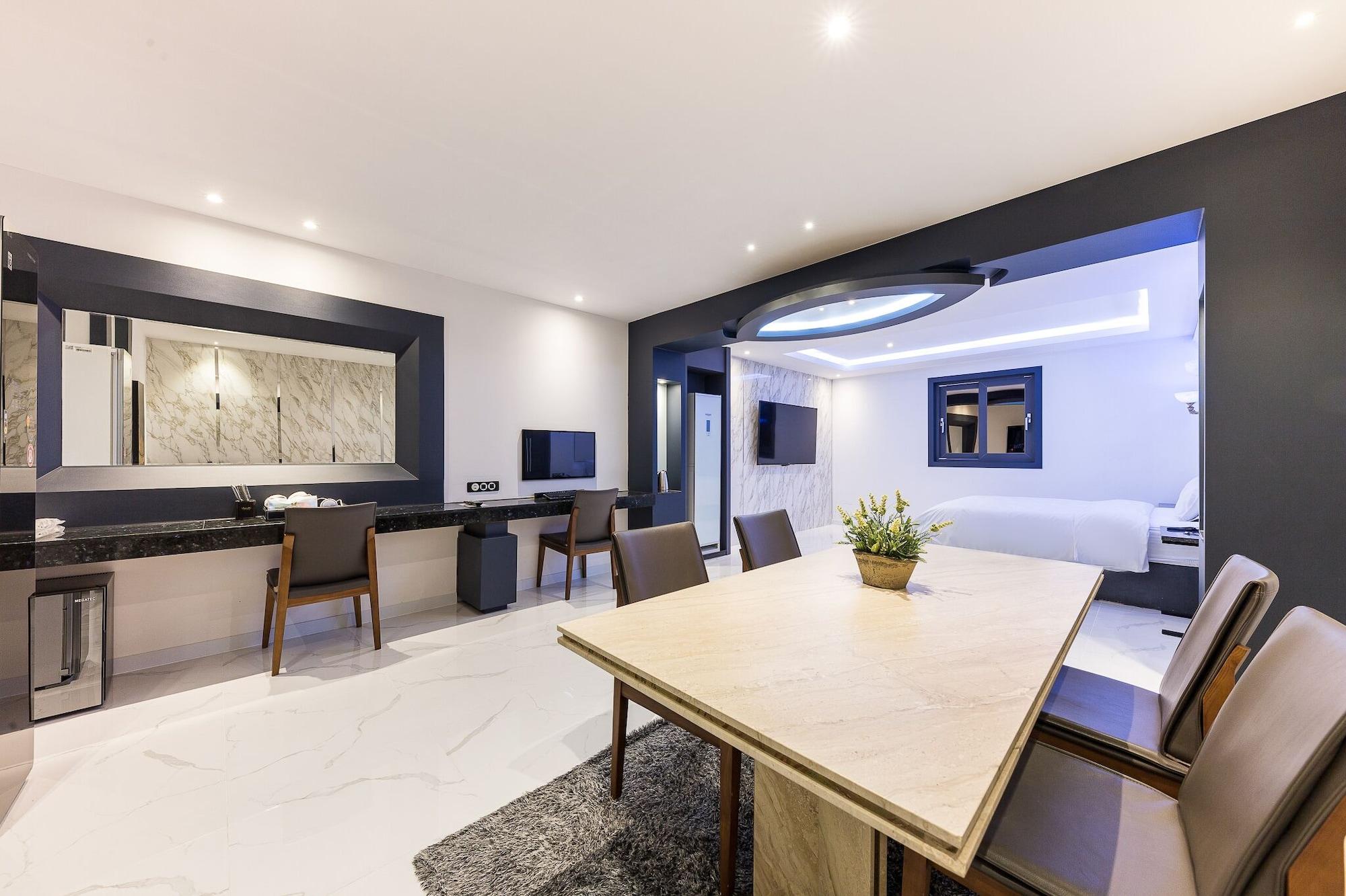 Seosan Aria Hotel Bagian luar foto