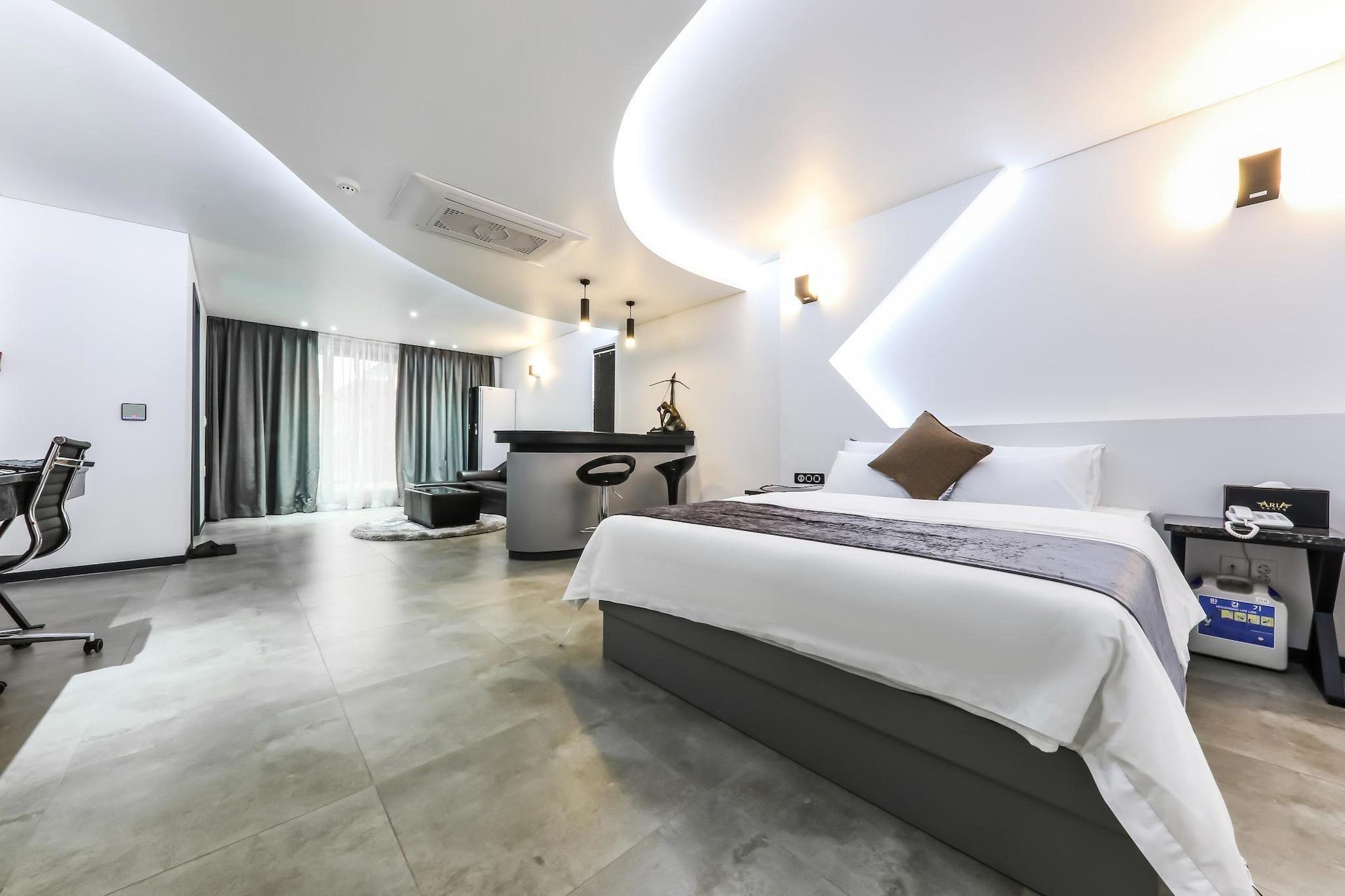 Seosan Aria Hotel Bagian luar foto