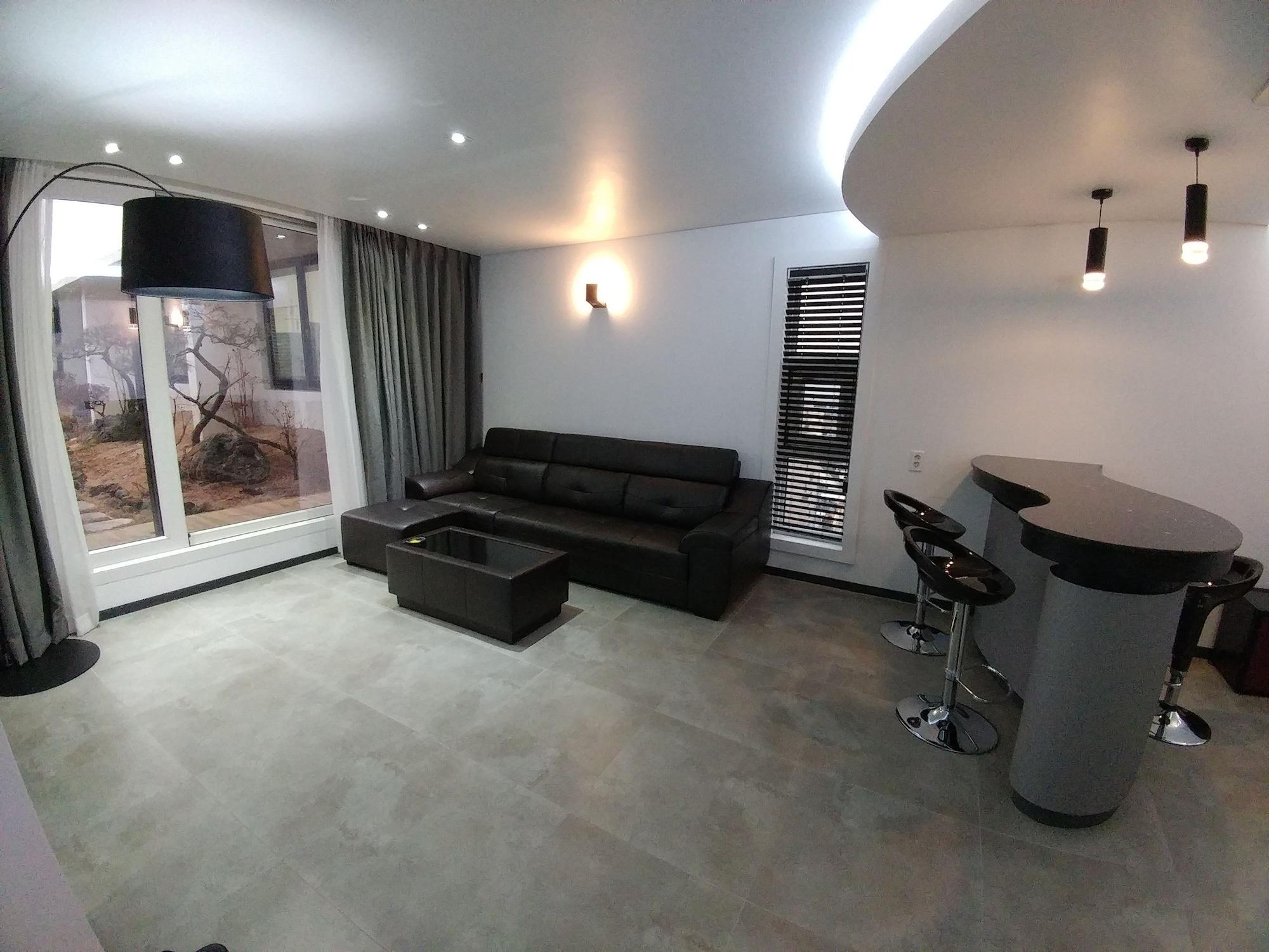 Seosan Aria Hotel Bagian luar foto