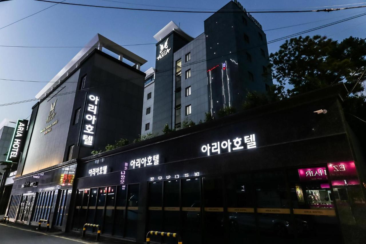 Seosan Aria Hotel Bagian luar foto