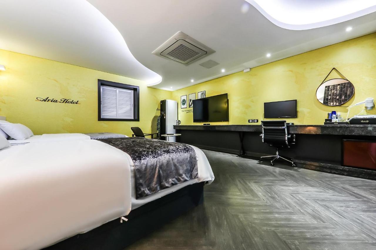 Seosan Aria Hotel Bagian luar foto